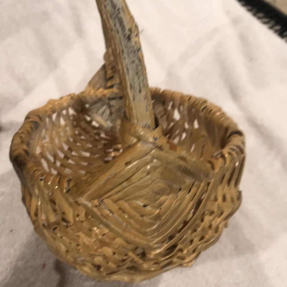 Baskets with Handles - Picture 12 of 16